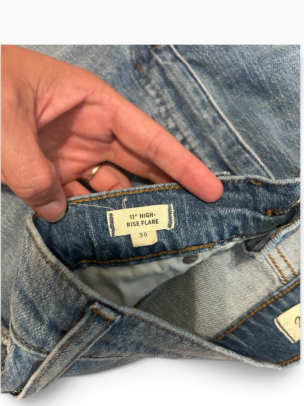 Madewell 11" High-Rise Flare Jeans in Classic Blue Wash — Size 30 NEW - Picture 3 of 6